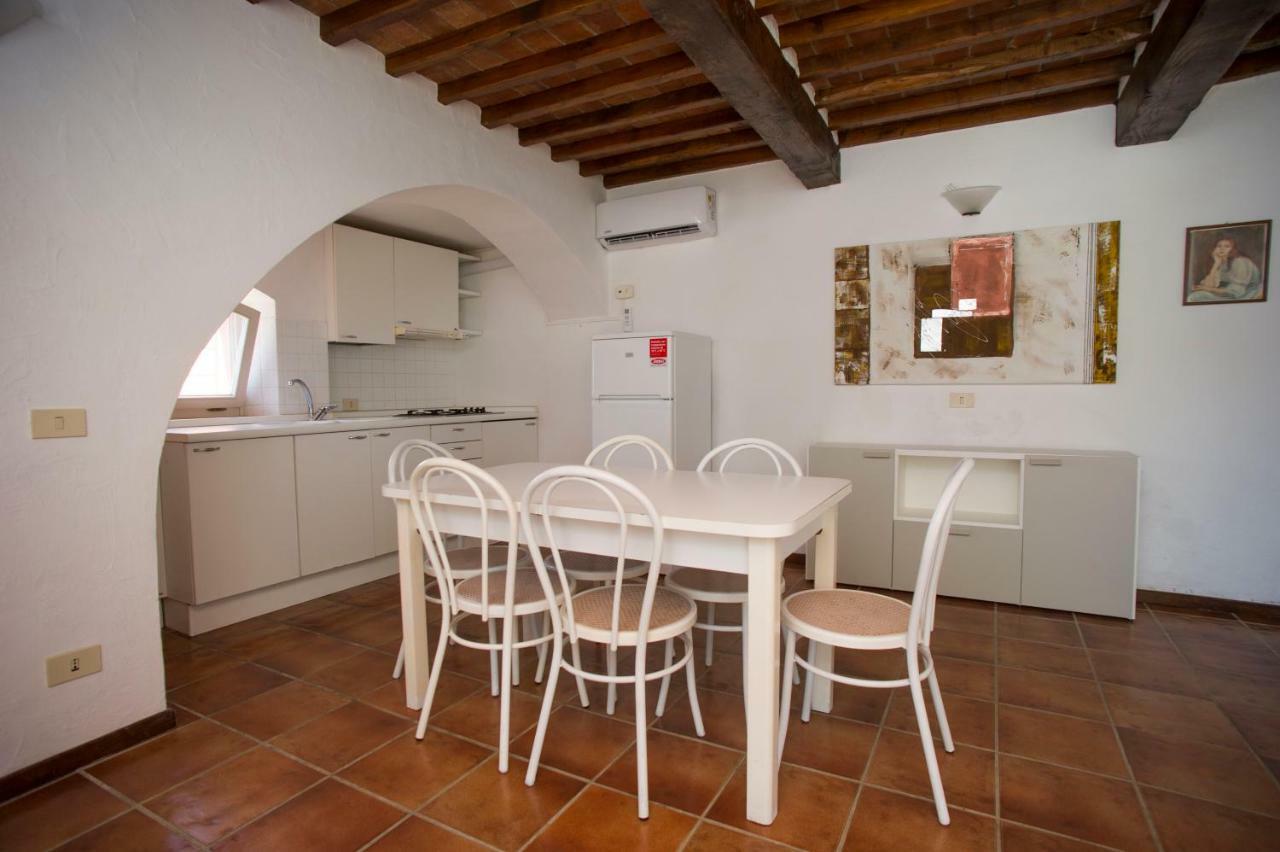 Il Poggio Marcuccio Aparthotel Lacona Exterior photo